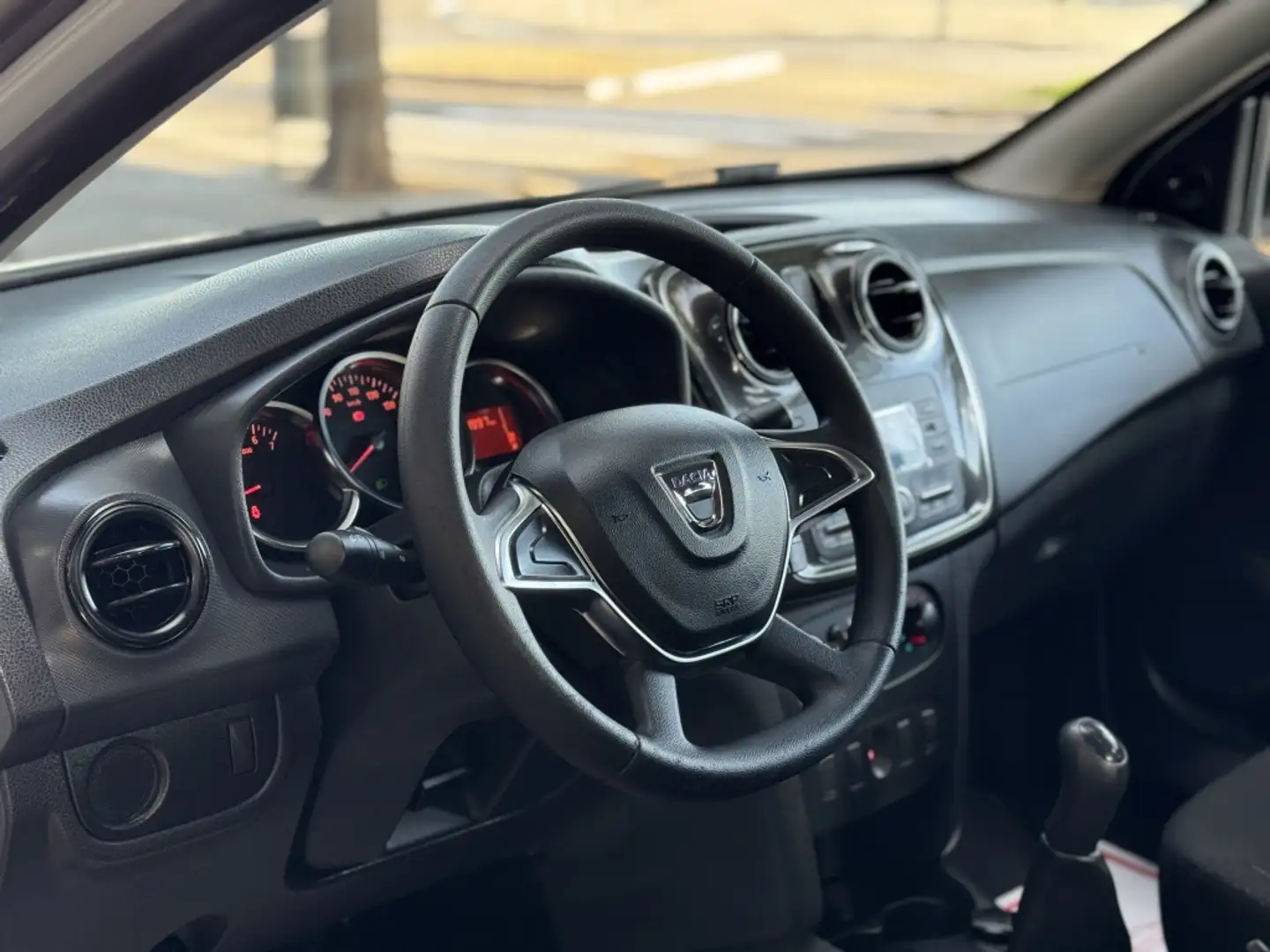 Dacia Logan MCV 1.0 Essential 75 Blanc - 2