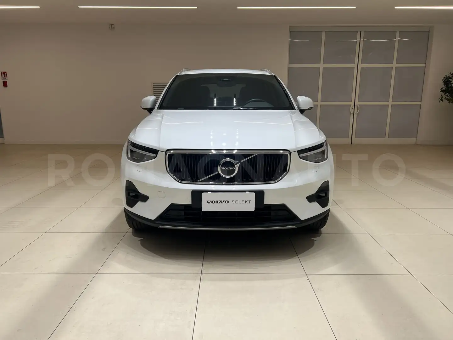 Volvo XC40 XC40 B3 automatico Core Weiß - 2