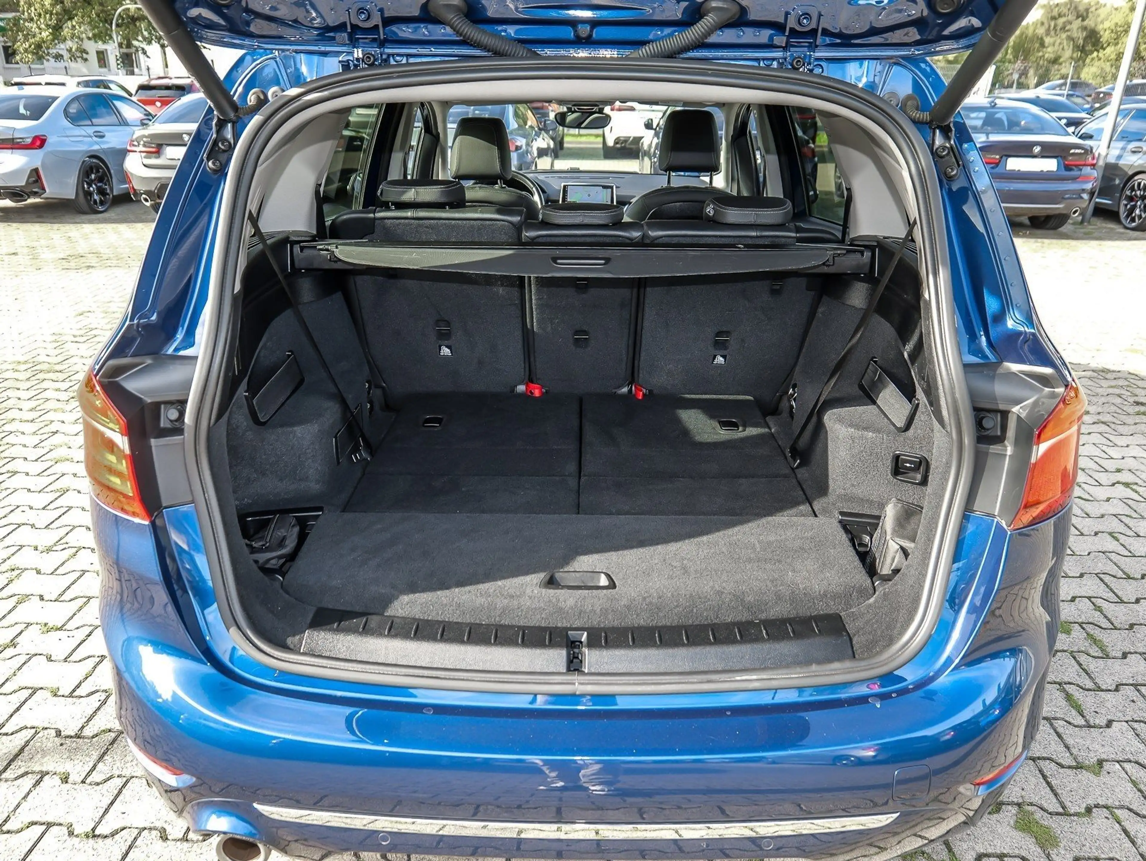 BMW 218 i Gran Tourer Luxury Line 3.Sitzreihe HuD LED RFK — photo 24
