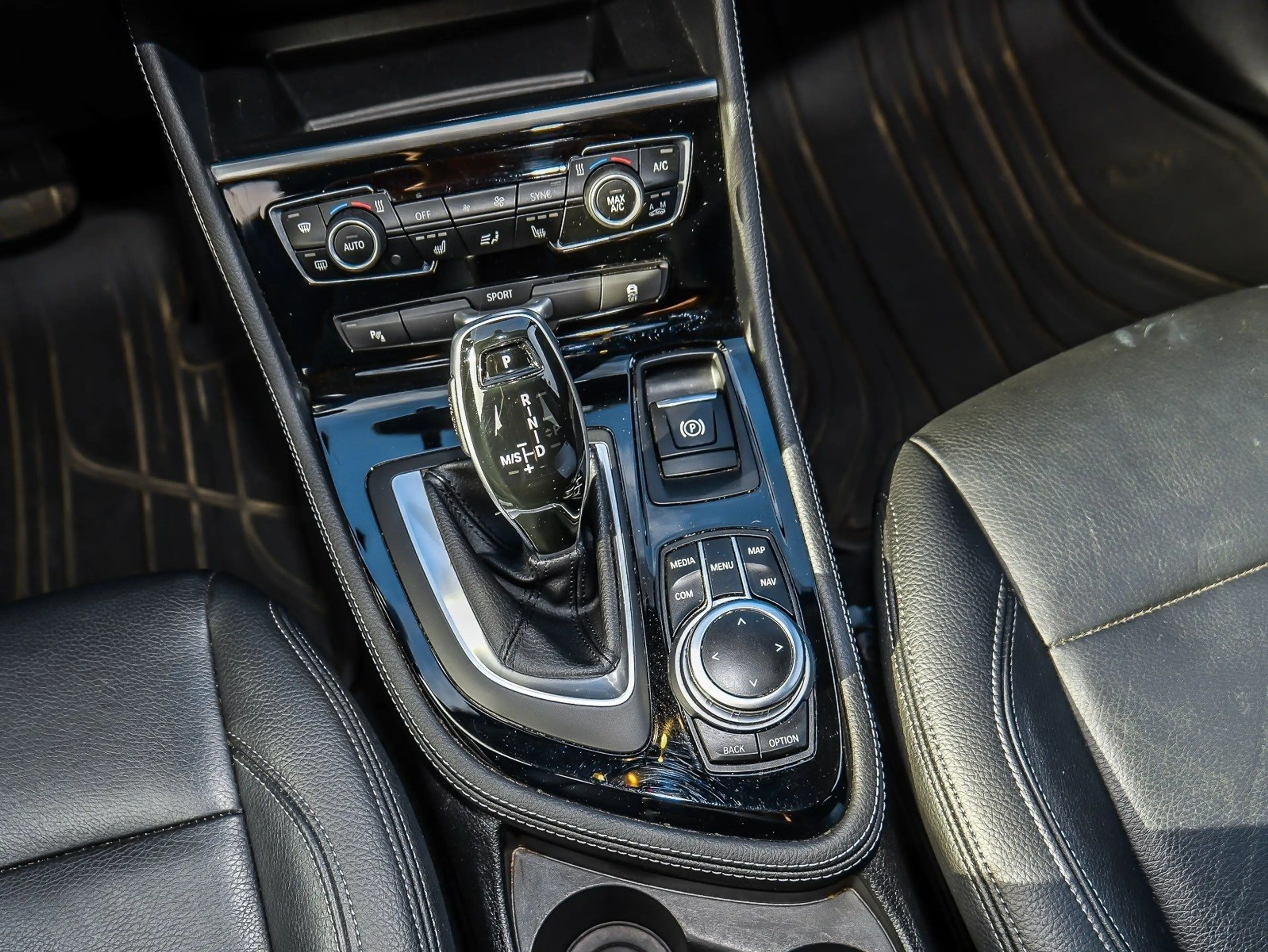 BMW 218 i Gran Tourer Luxury Line 3.Sitzreihe HuD LED RFK — photo 20