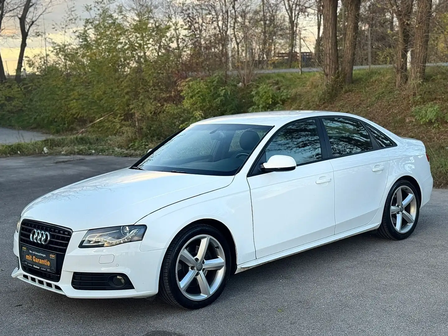 Audi A4 2,0 TDI S Line|1.Besitz| nur 142.000KM|wundersc... Weiß - 2