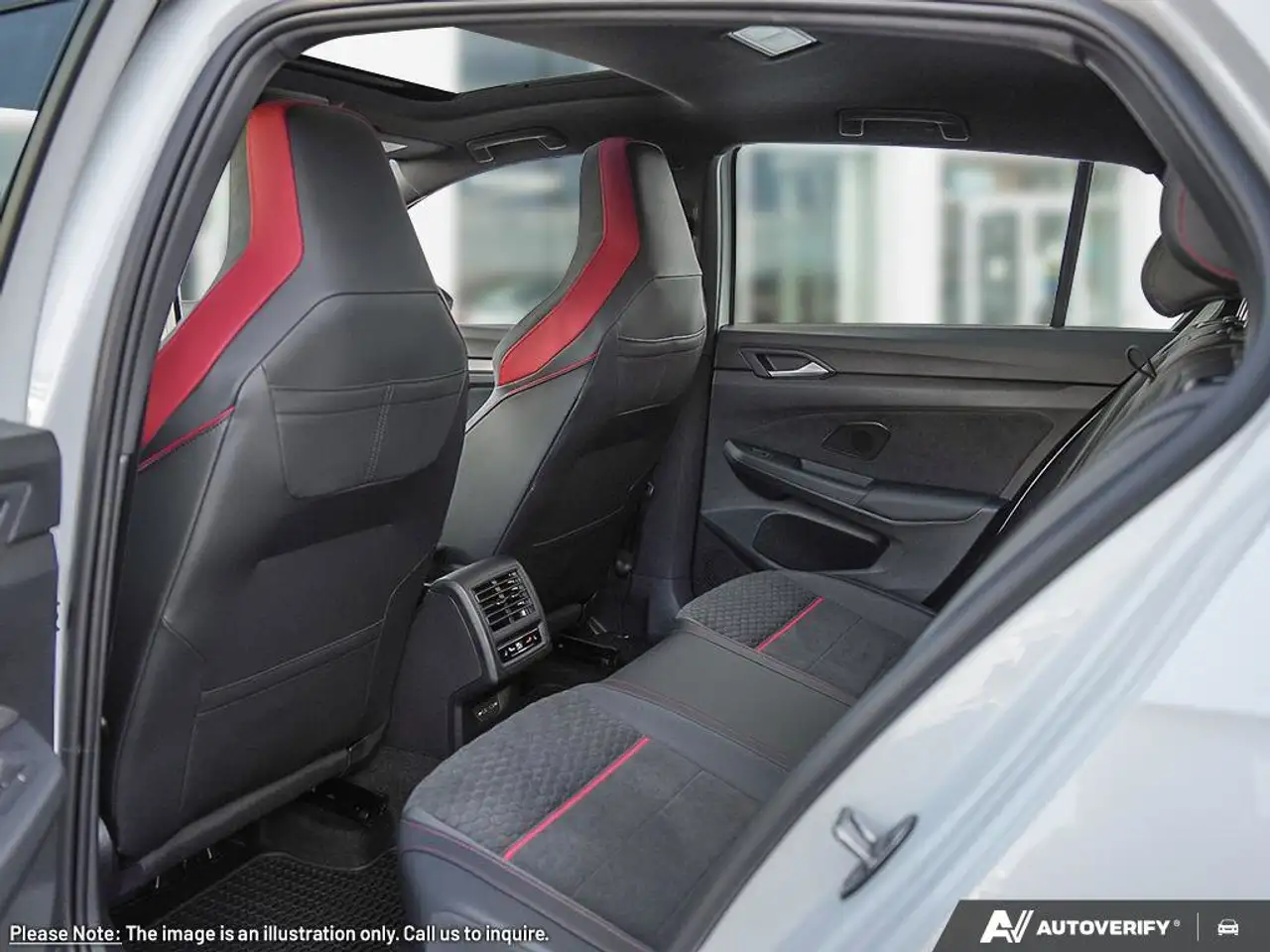 Volkswagen Golf GTI снимка Volkswagen Golf GTI