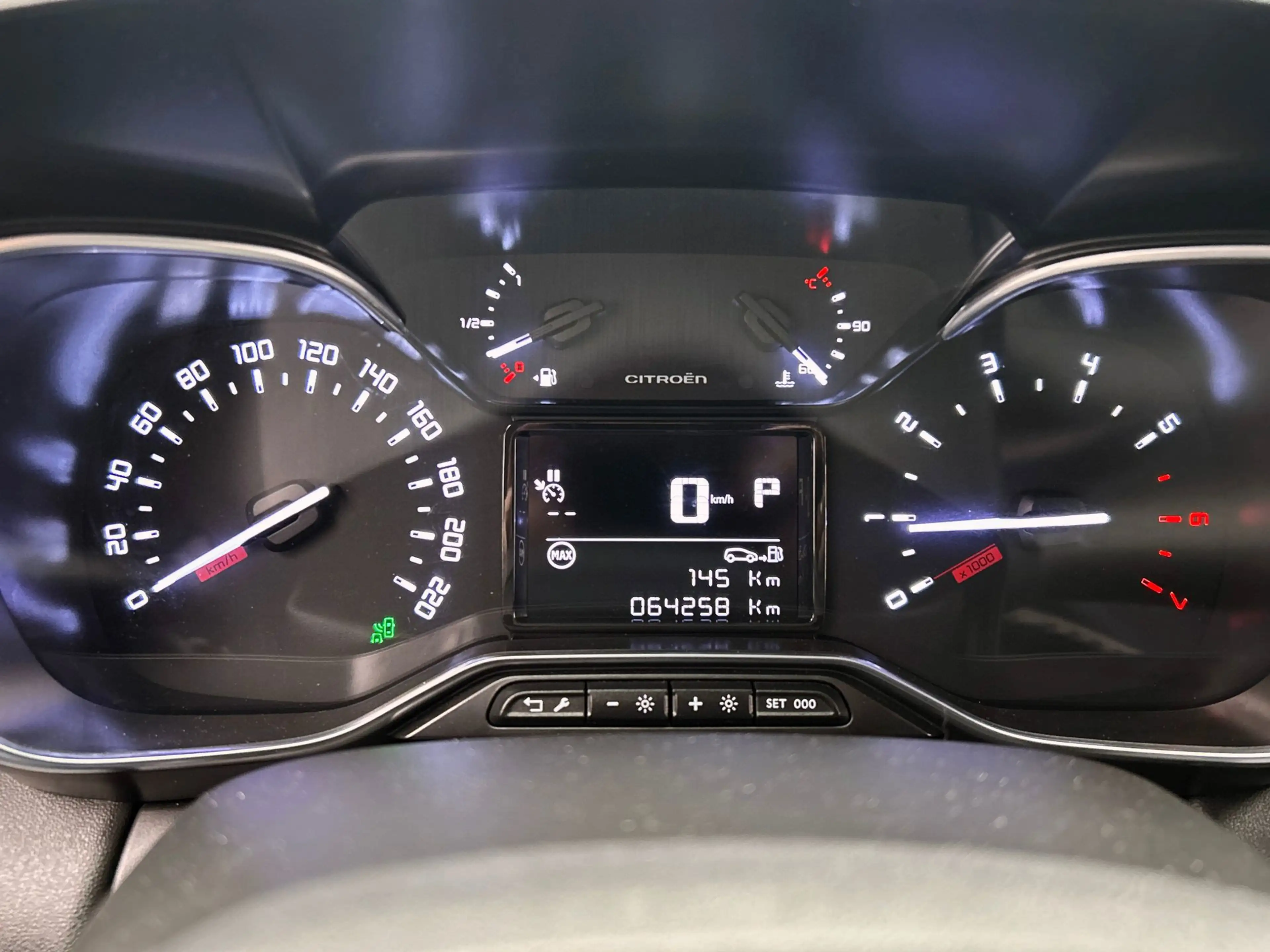 Citroen C3 Aircross 1.2 PureTech S&S Business | distributie vv. | Clim — photo 27