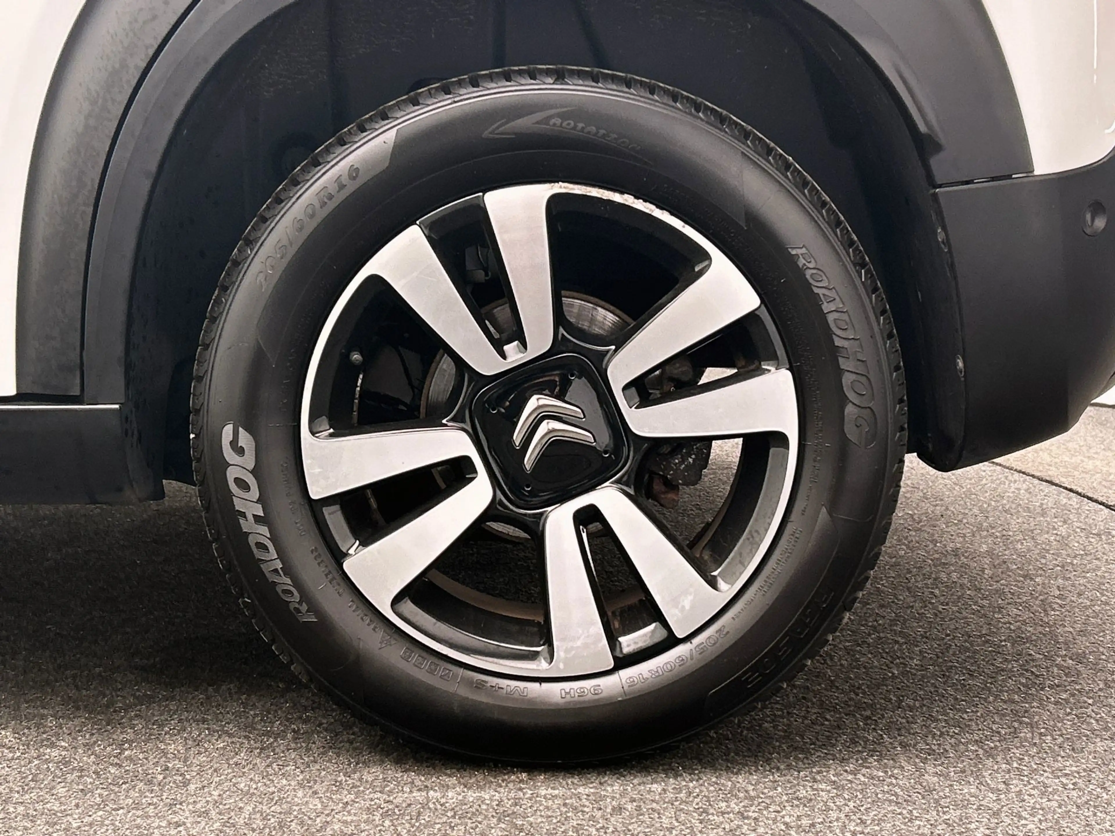 Citroen C3 Aircross 1.2 PureTech S&S Business | distributie vv. | Clim — photo 25