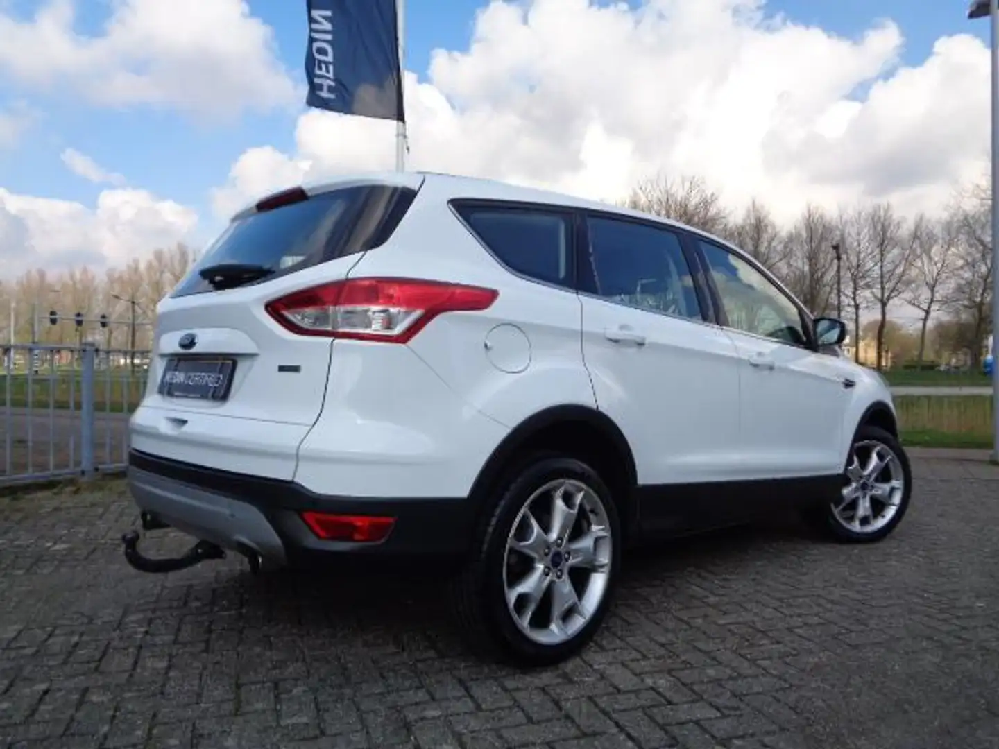 Ford Kuga 1.5 Trend Wit - 2