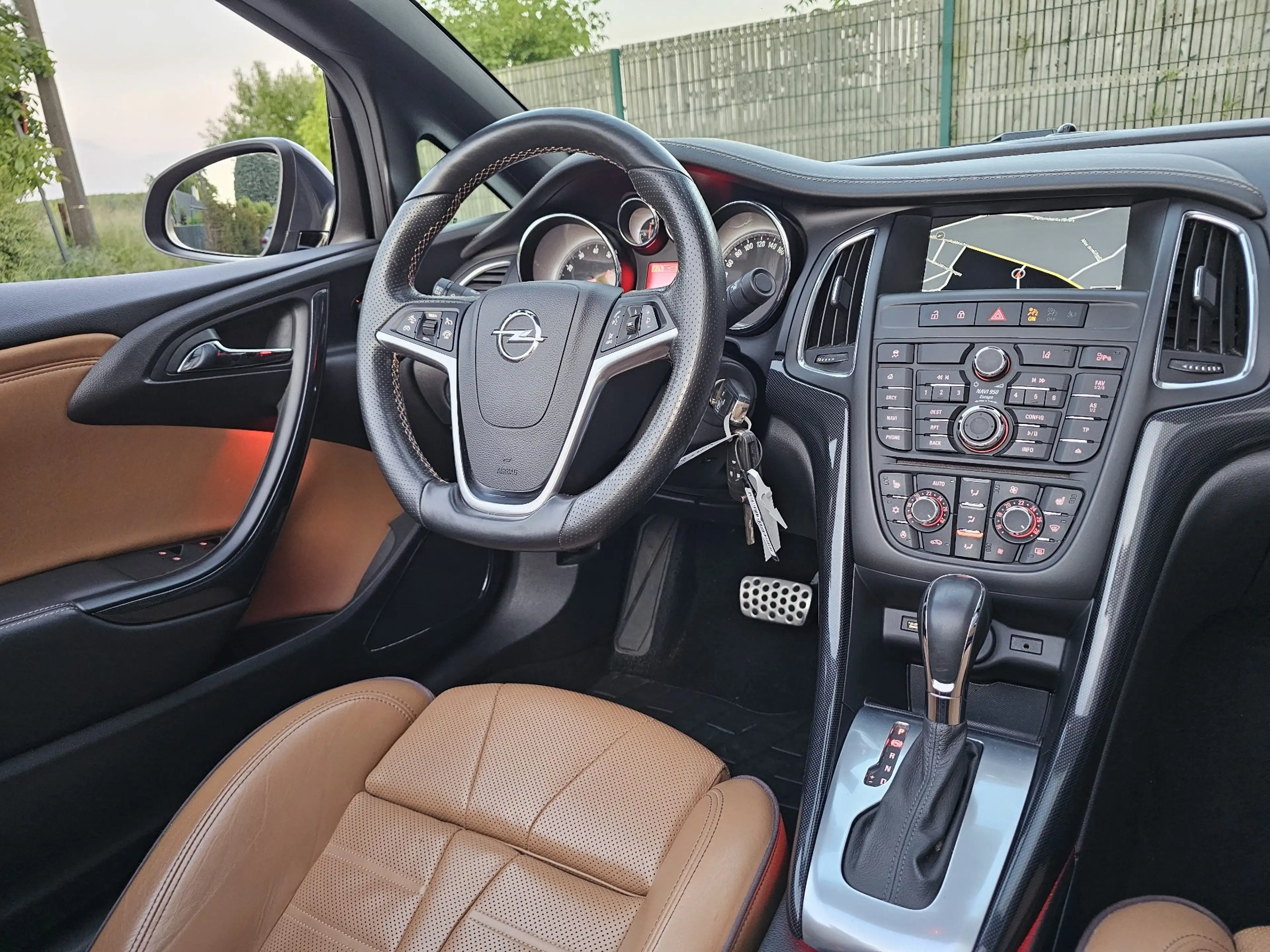 Opel Cascada 1.6 TURBO AUT. (170ch) COSMO 2016 75.654km FULL !! — photo 14