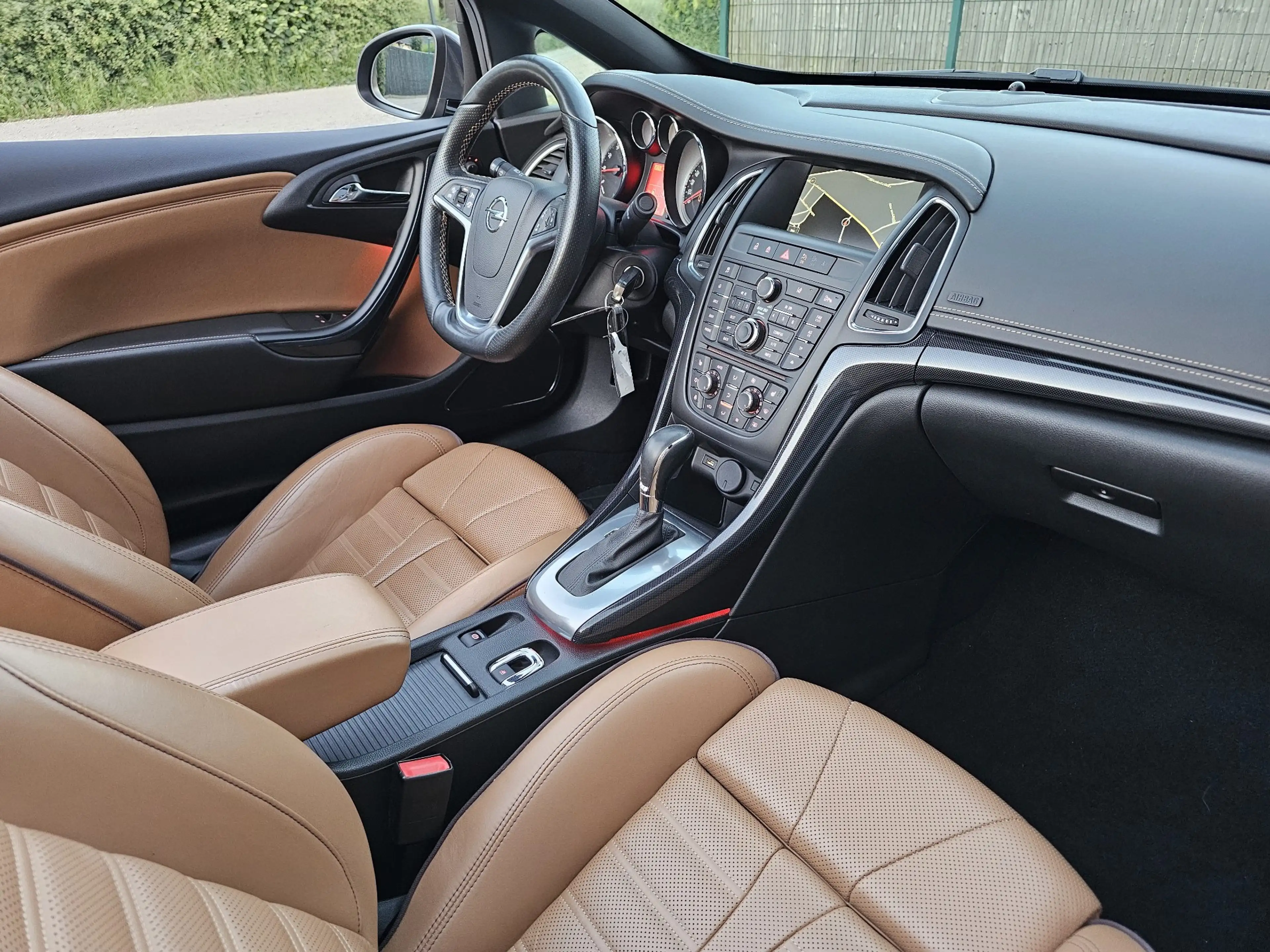 Opel Cascada 1.6 TURBO AUT. (170ch) COSMO 2016 75.654km FULL !! — photo 10