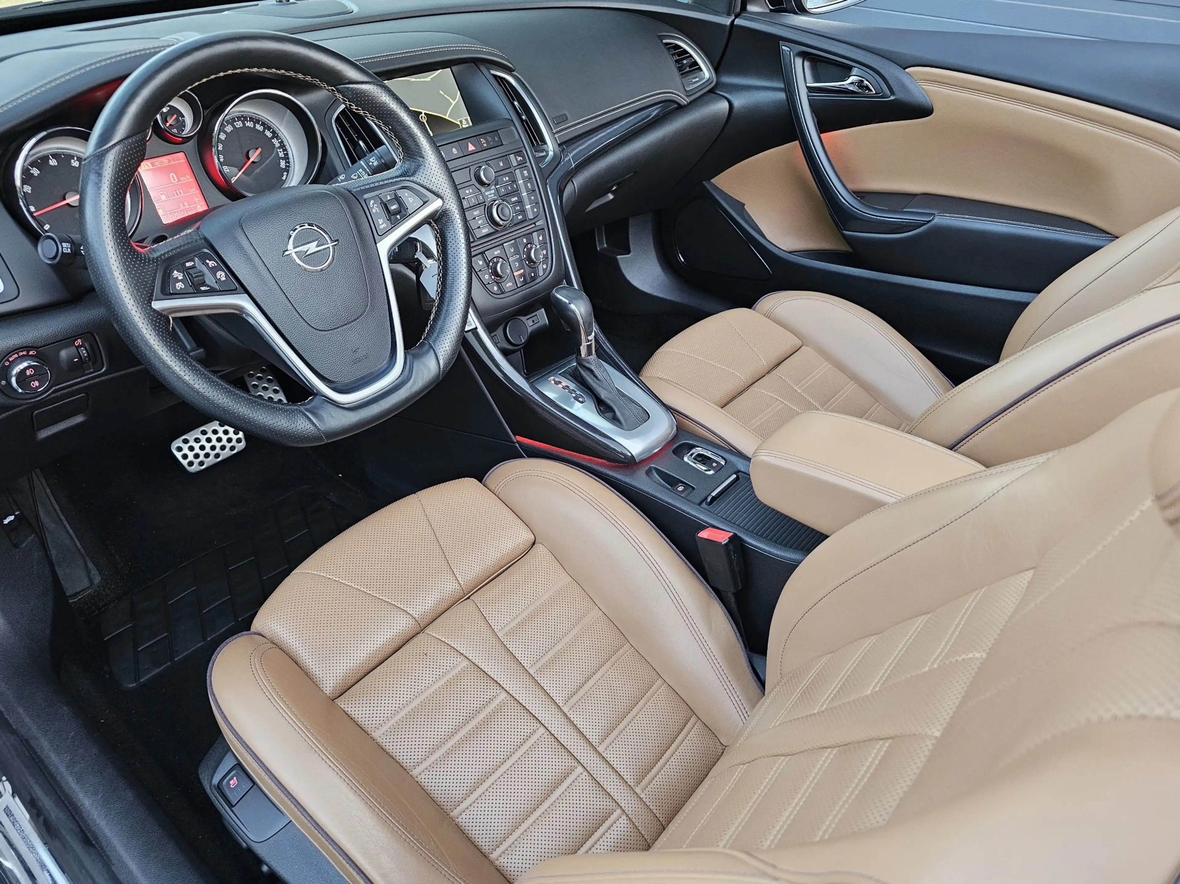 Opel Cascada 1.6 TURBO AUT. (170ch) COSMO 2016 75.654km FULL !! — photo 8