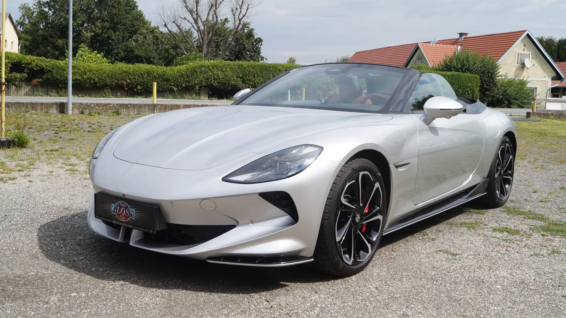 MG Cyberster GT 77kWh AWD, NEUWERTIG, GARANTIE BIS 11.2031 Silber - 1