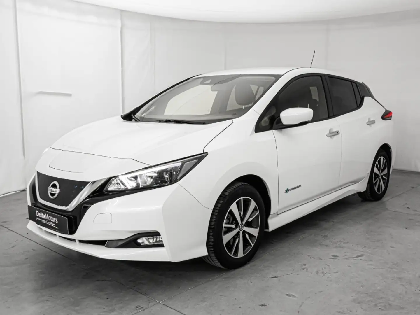 Nissan Leaf 40kWh  Acenta White - 1