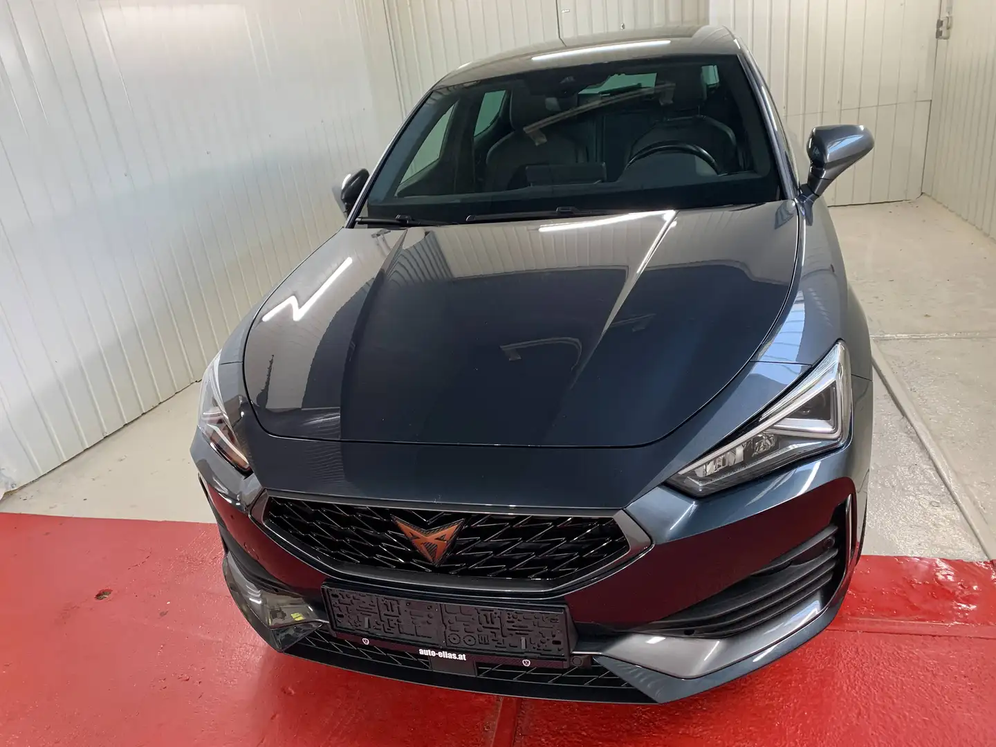 CUPRA Leon Alpha 1.5 TSI Grau - 2