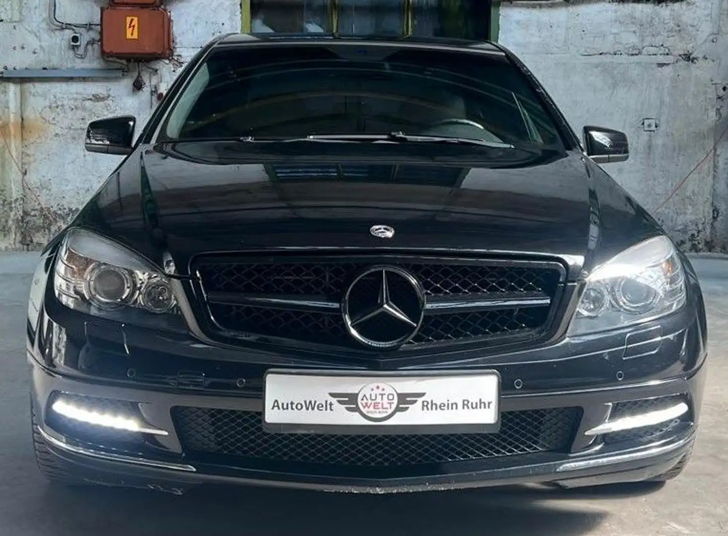 Mercedes-Benz C 200 C200 C -Klasse Lim. CGI BlueEfficiency Schwarz - 2