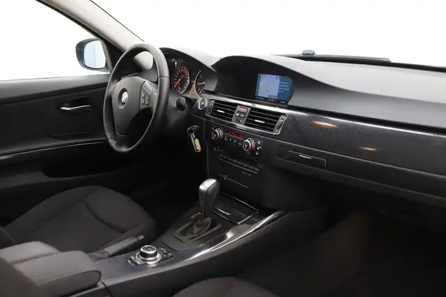 BMW I view 15