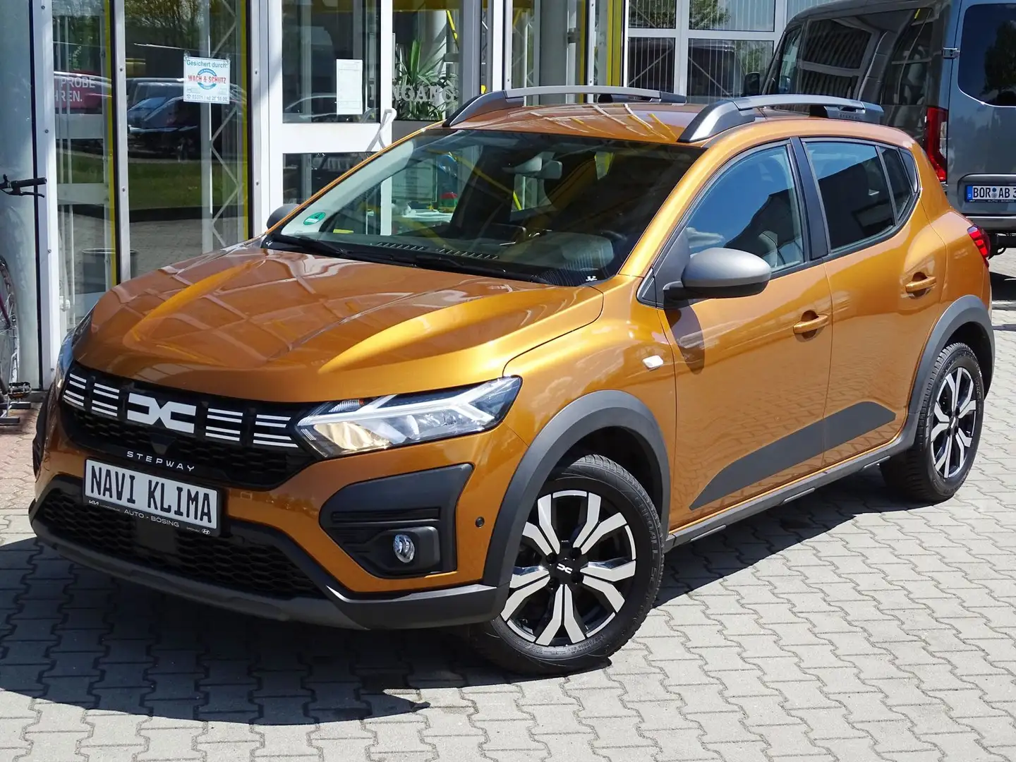 Dacia Sandero Stepway Expression+ NAVI-LED-KAMERA-PDC- Orange - 1