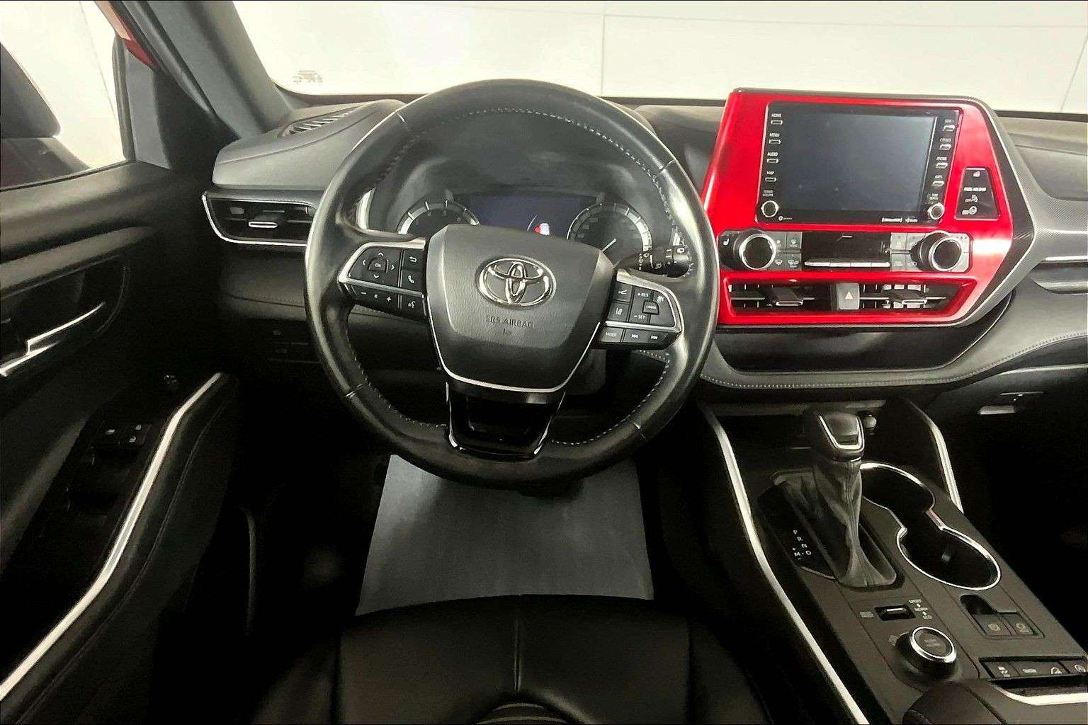 used 2021 Toyota Highlander car, priced at $40,798