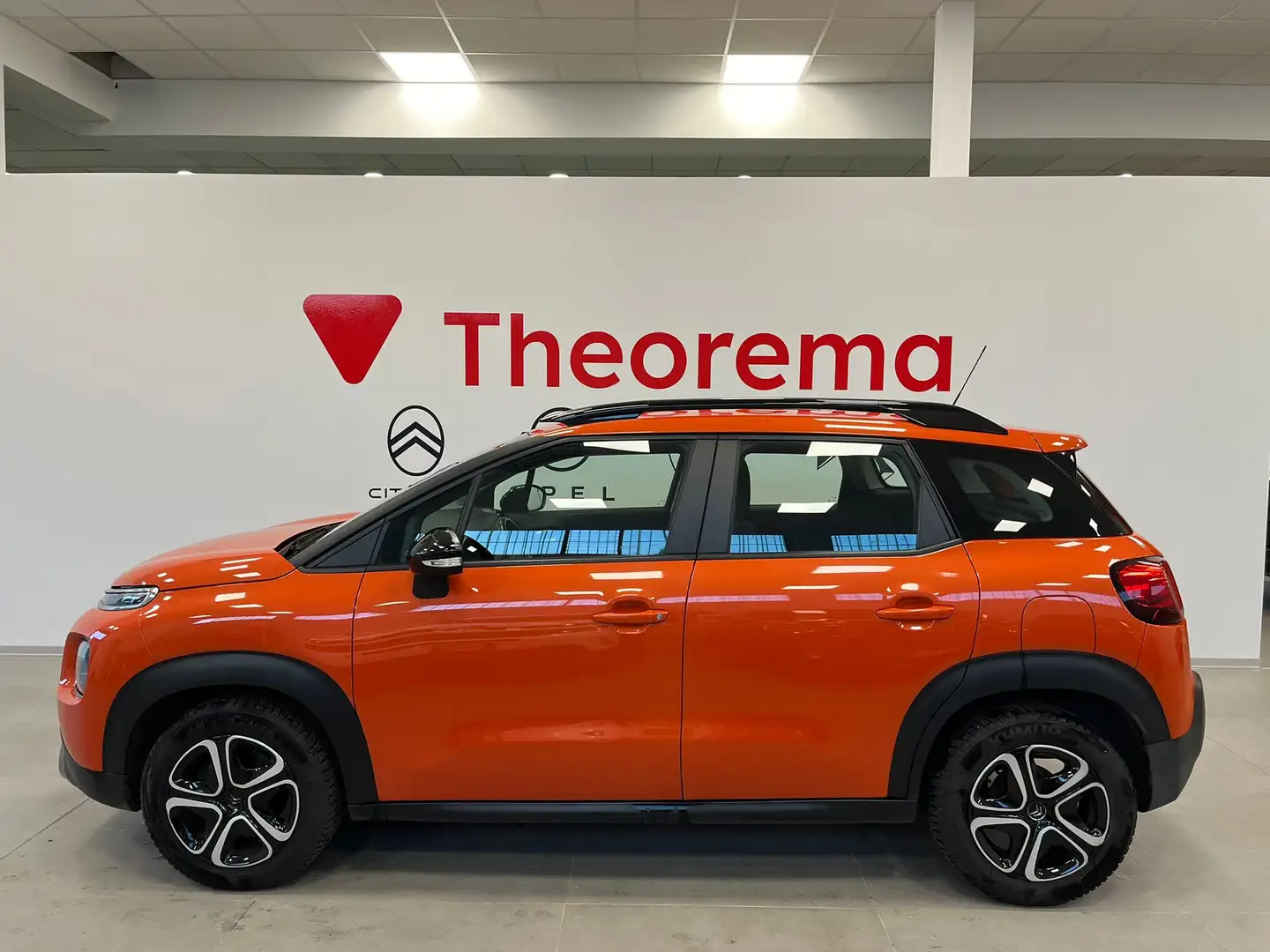 Citroen C3 Aircross Aircross 1.2 PureTech Feel Oranje - 2