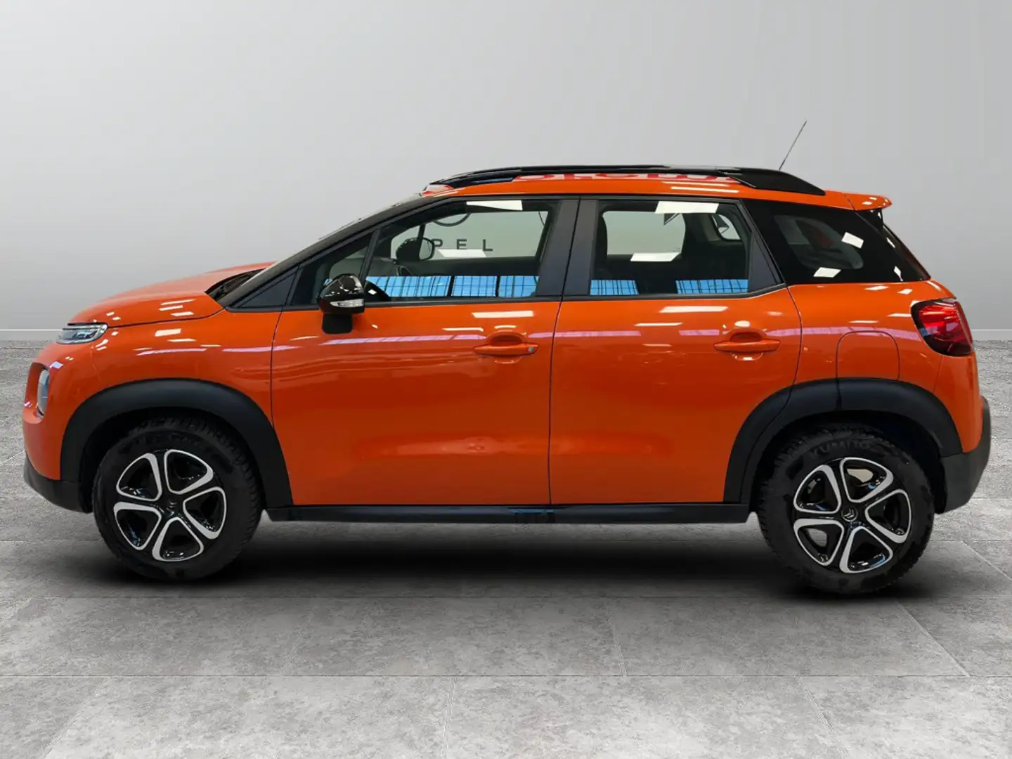 Citroen C3 Aircross Aircross 1.2 PureTech Feel Orange - 2