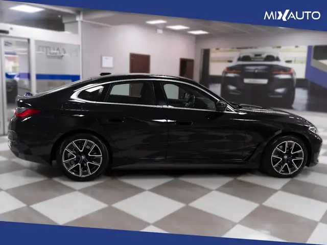BMW 4 Series view 6