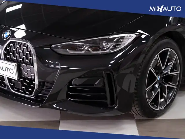 BMW 4 Series view 9