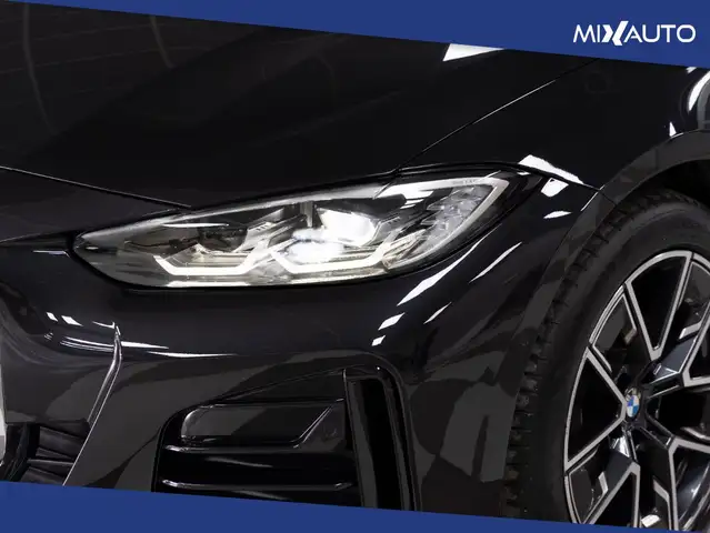 BMW 4 Series view 10