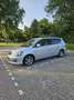 Toyota Avensis Verso 2.0i Linea Luna 5p. Zilver - thumbnail 1