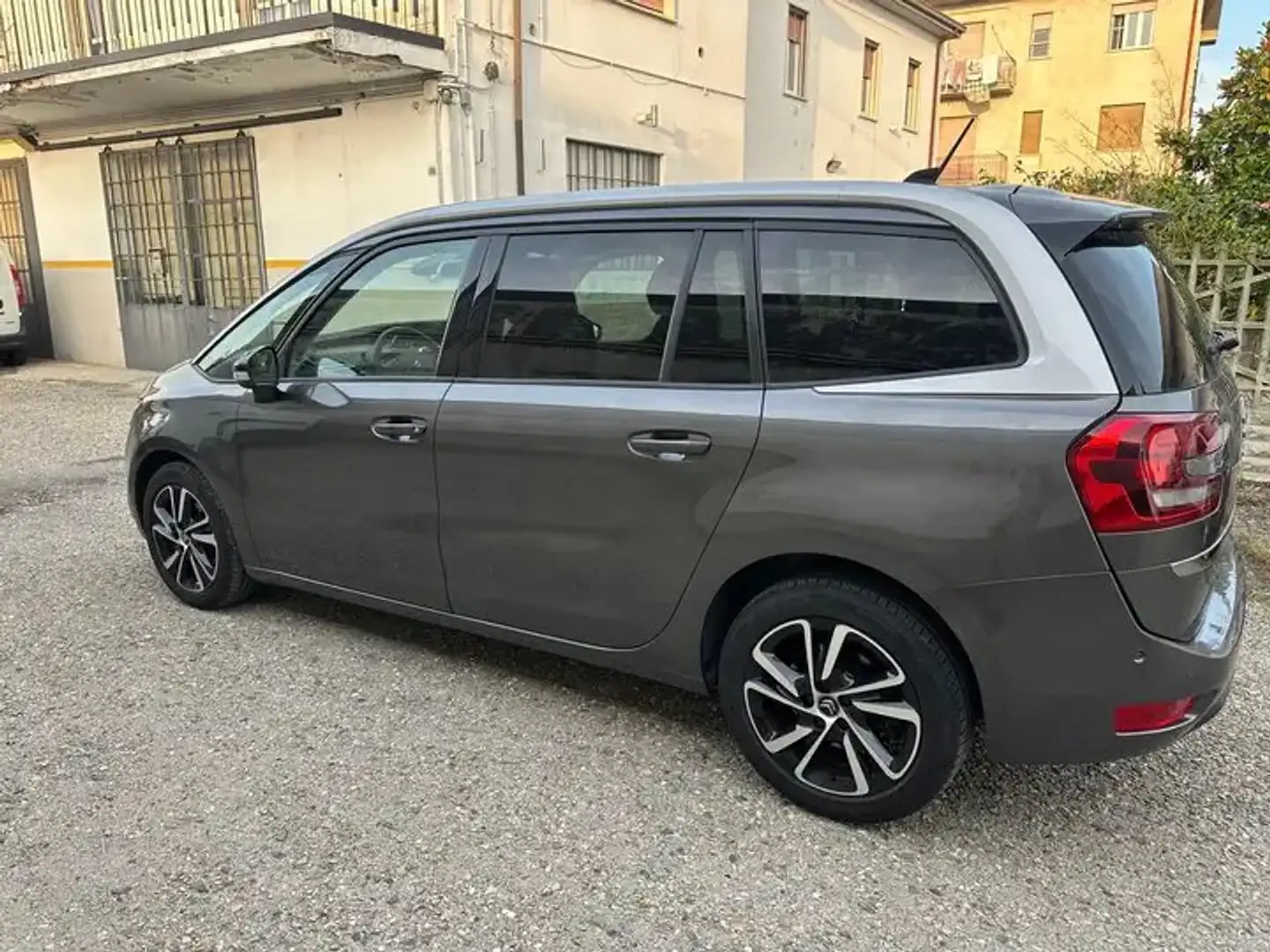 Citroen Grand C4 SpaceTourer C4 Grand Spacetourer 1.5 130 CV Shine Pack 7 P Grigio - 2