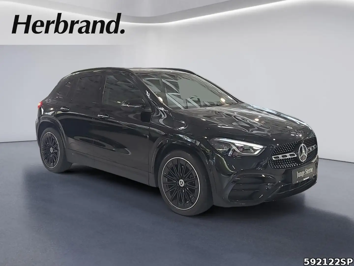 Mercedes-Benz GLA 250 4M AMG Pano AHK 360° Multibeam HUD Schwarz - 2