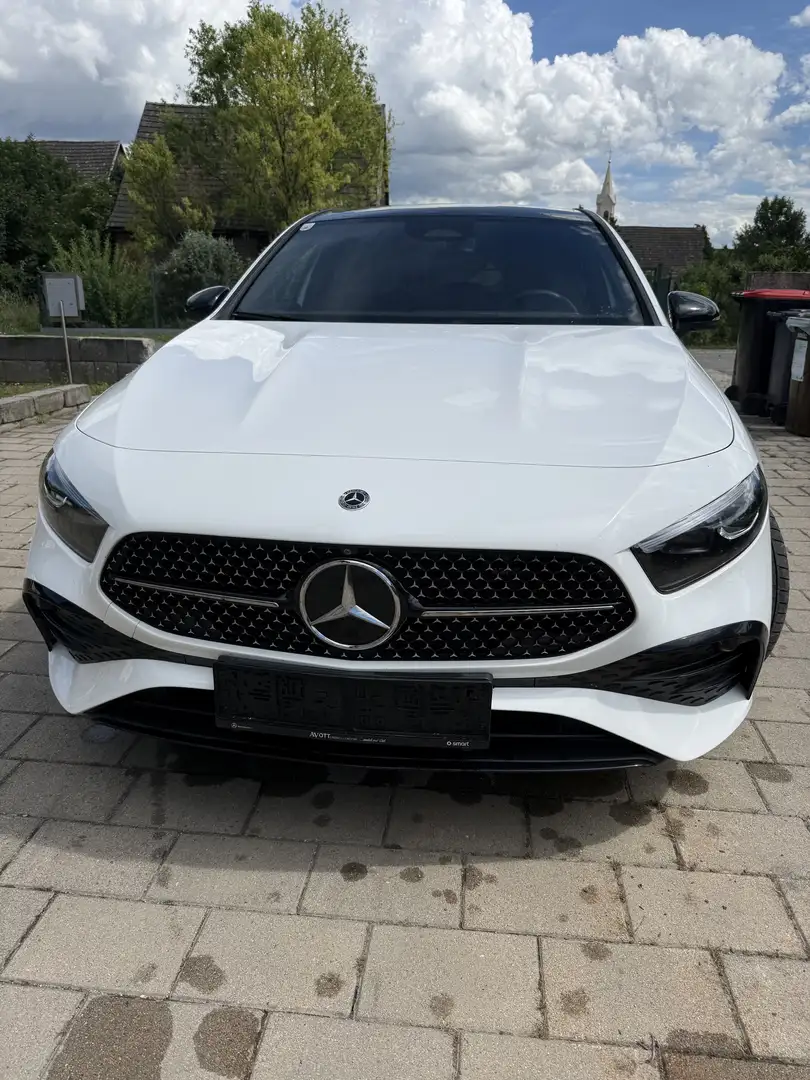 Mercedes-Benz A 250 e PHEV 11,6kWh Aut. Weiß - 2