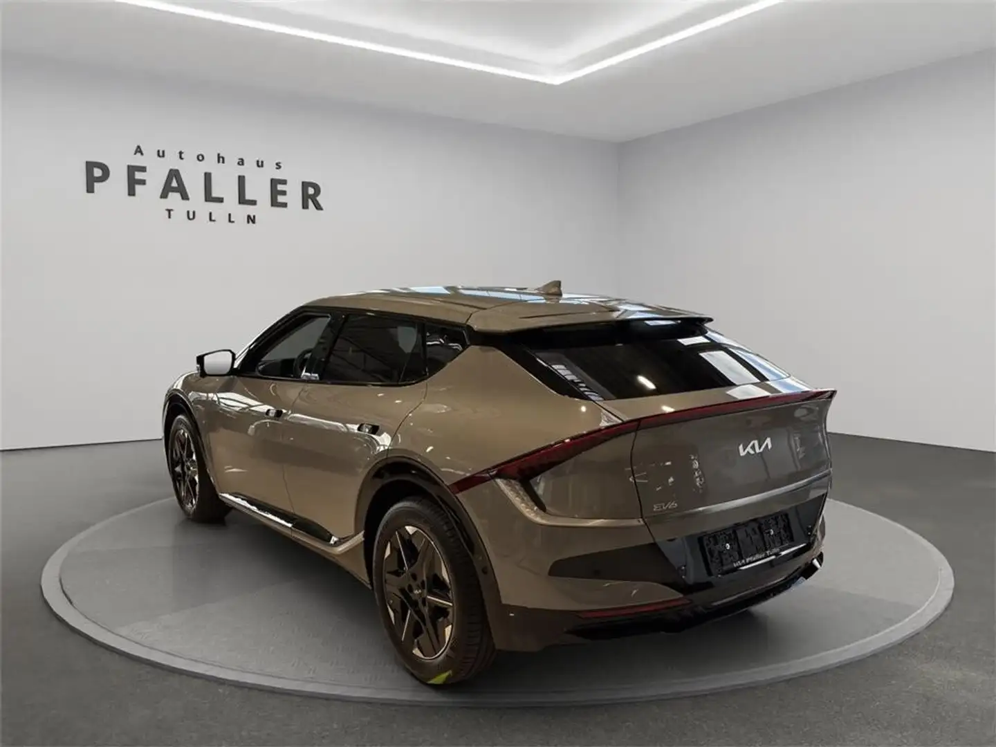 Kia EV6 AWD 84kWh Long Range Air Plus Aut. Grau - 2