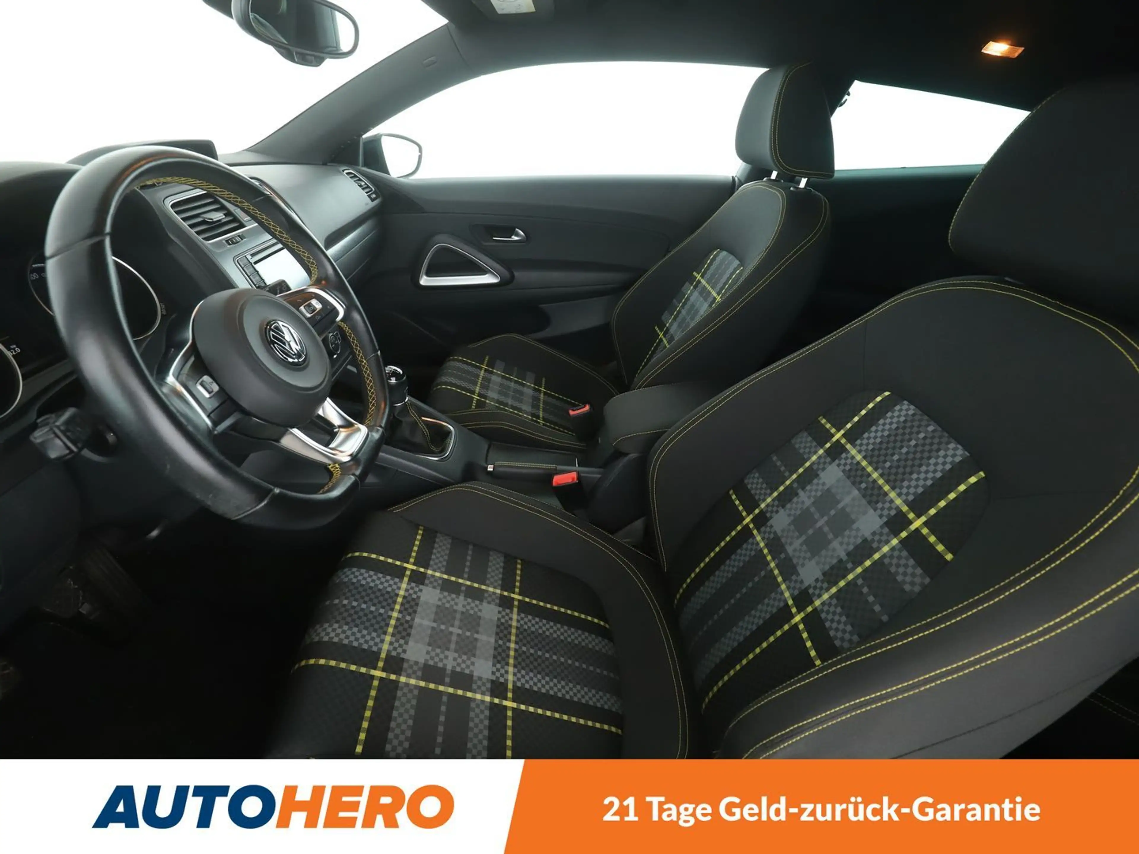 Volkswagen Scirocco 2.0 TSI Club BM*NAVI*CAM*PDC*SHZ*KLIMA*TEMPO* — photo 10