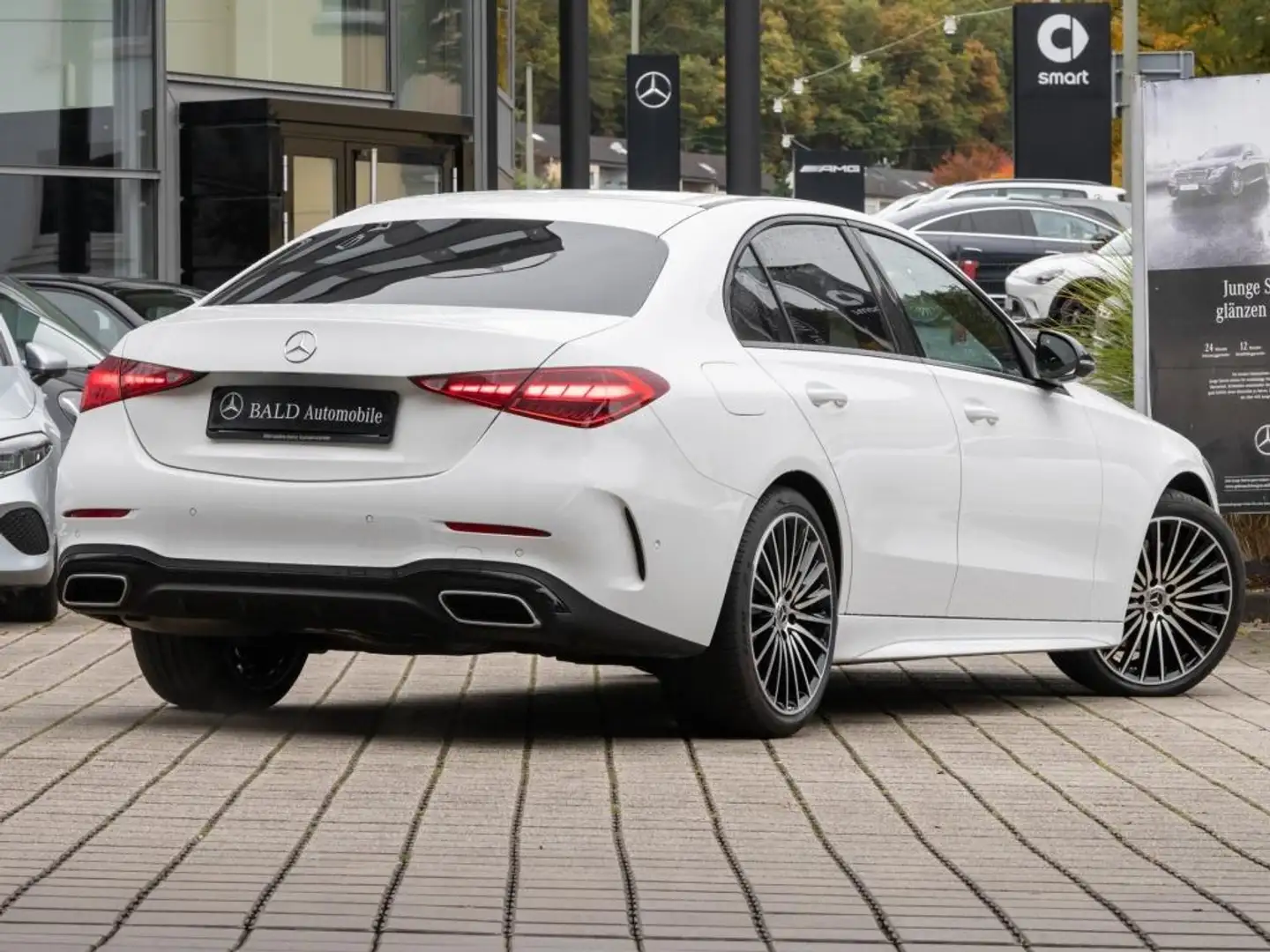 Mercedes-Benz C 200 AMG-Sport/Digital/StdHzg/Burm/Night/Cam/19 Weiß - 2
