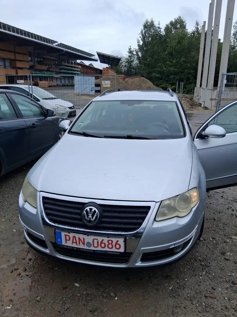 Volkswagen Passat Variant 1.9 TDI Comfortline Gümüş rengi - 1