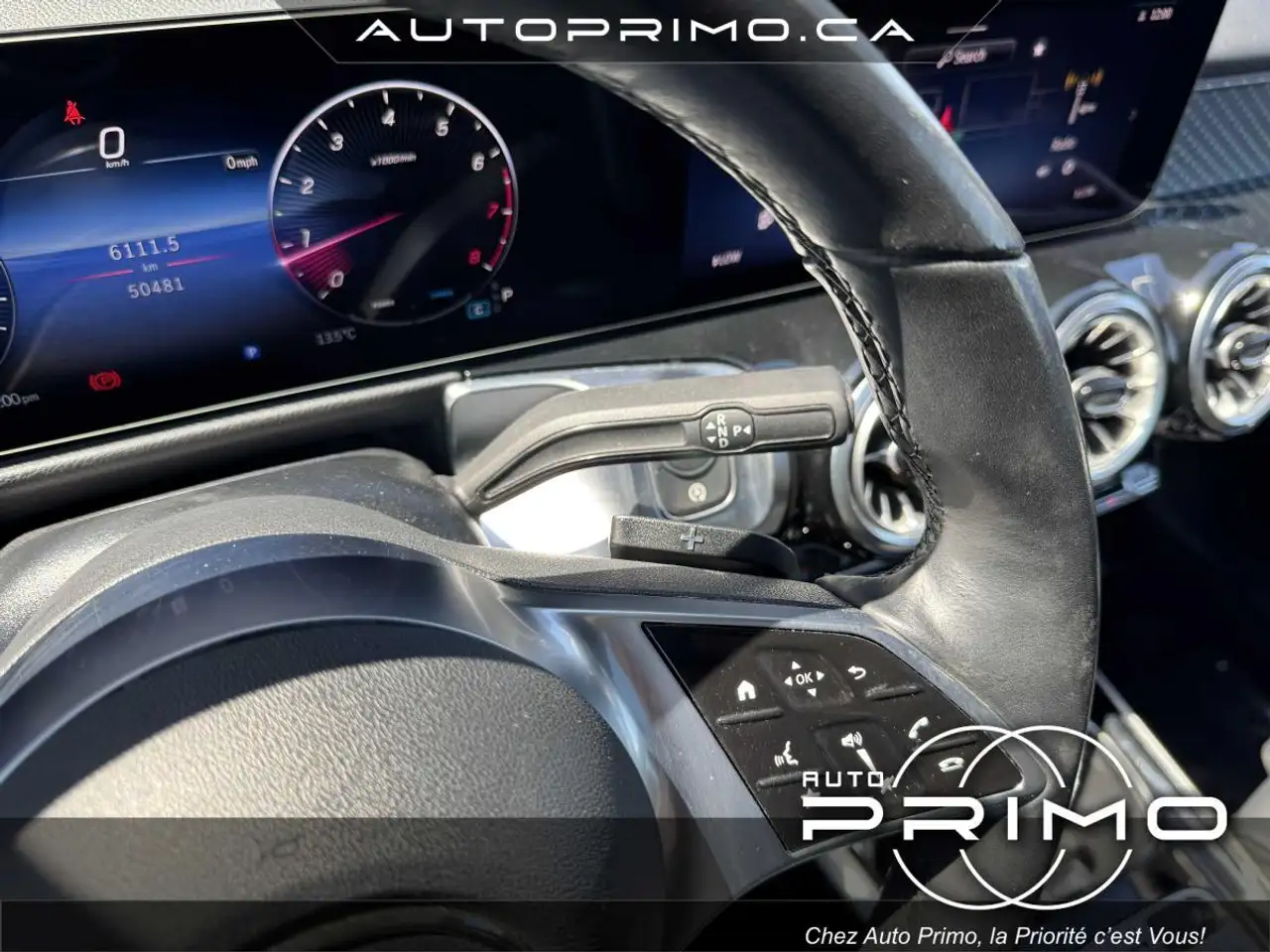 Mercedes-Benz GLB снимка Mercedes-Benz GLB