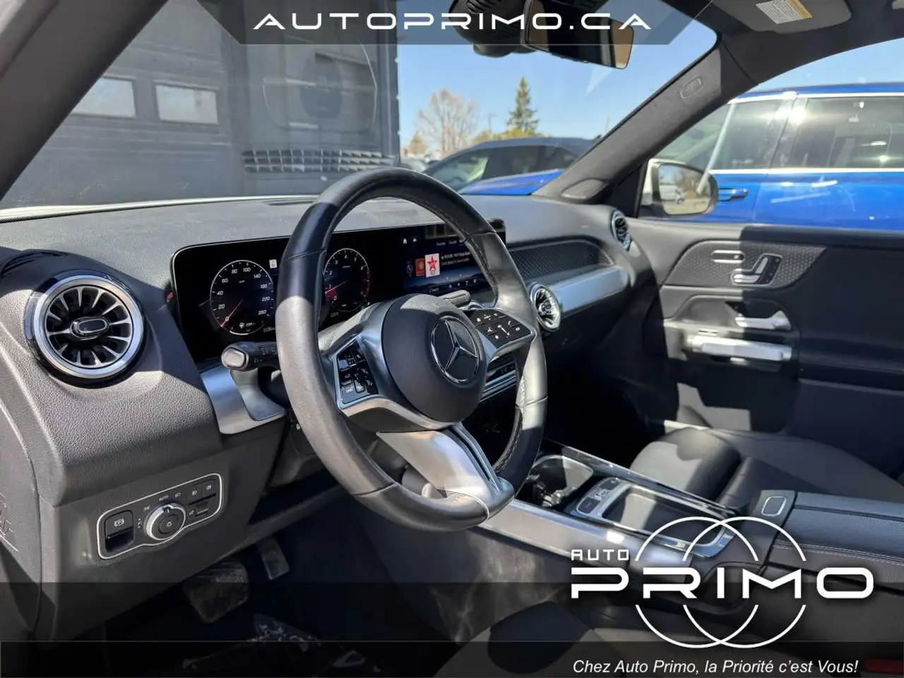 Mercedes-Benz GLB снимка Mercedes-Benz GLB