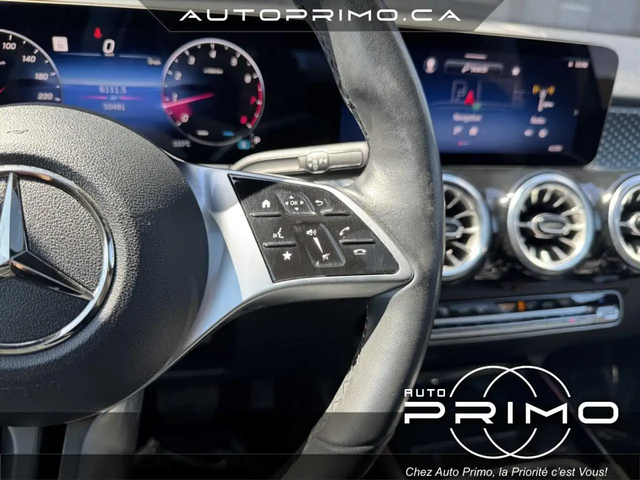 Mercedes-Benz GLB снимка Mercedes-Benz GLB