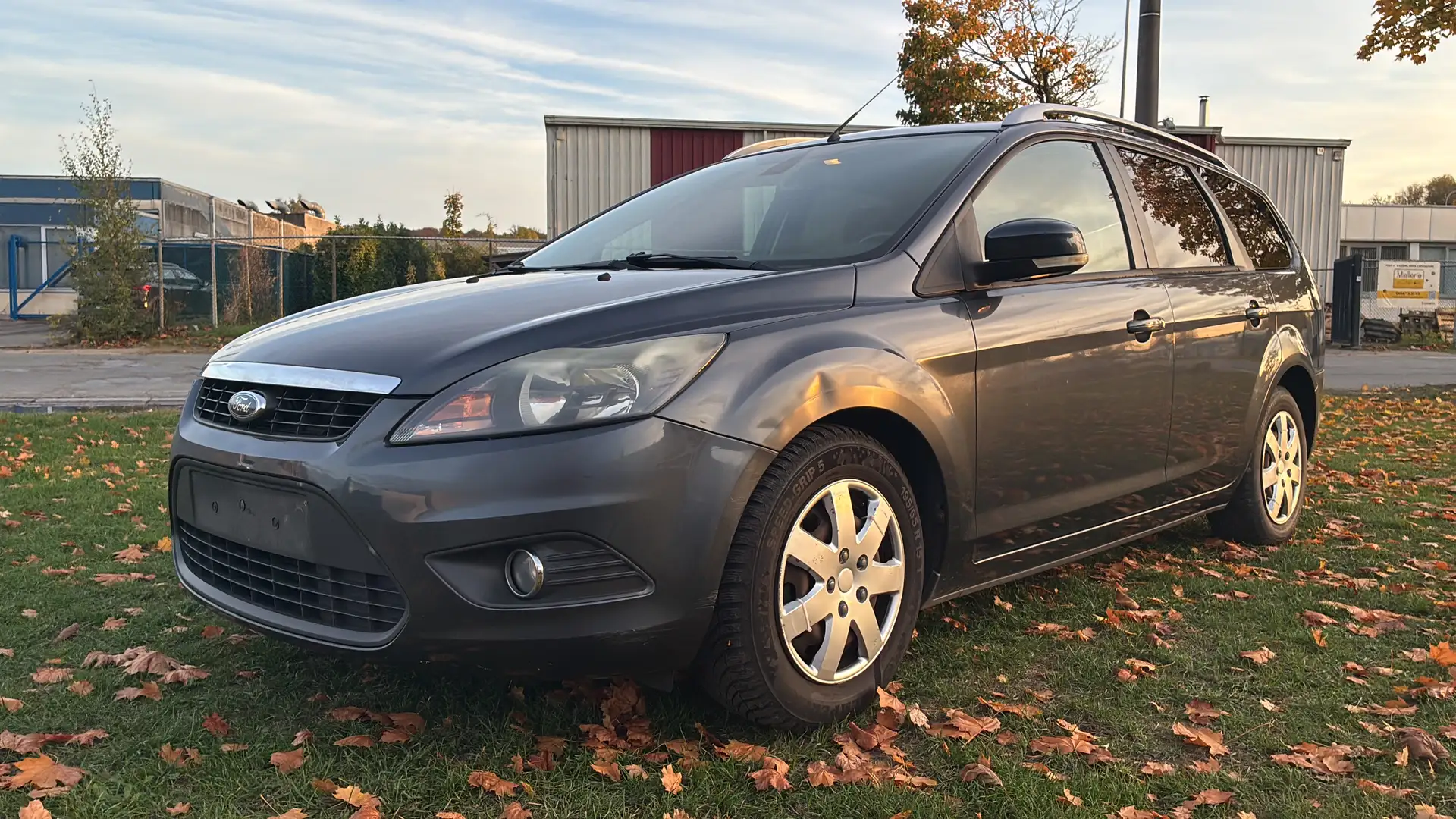 Ford Focus ✅ Focus Turnier 1.6 TDCi DPF Blauw - 1