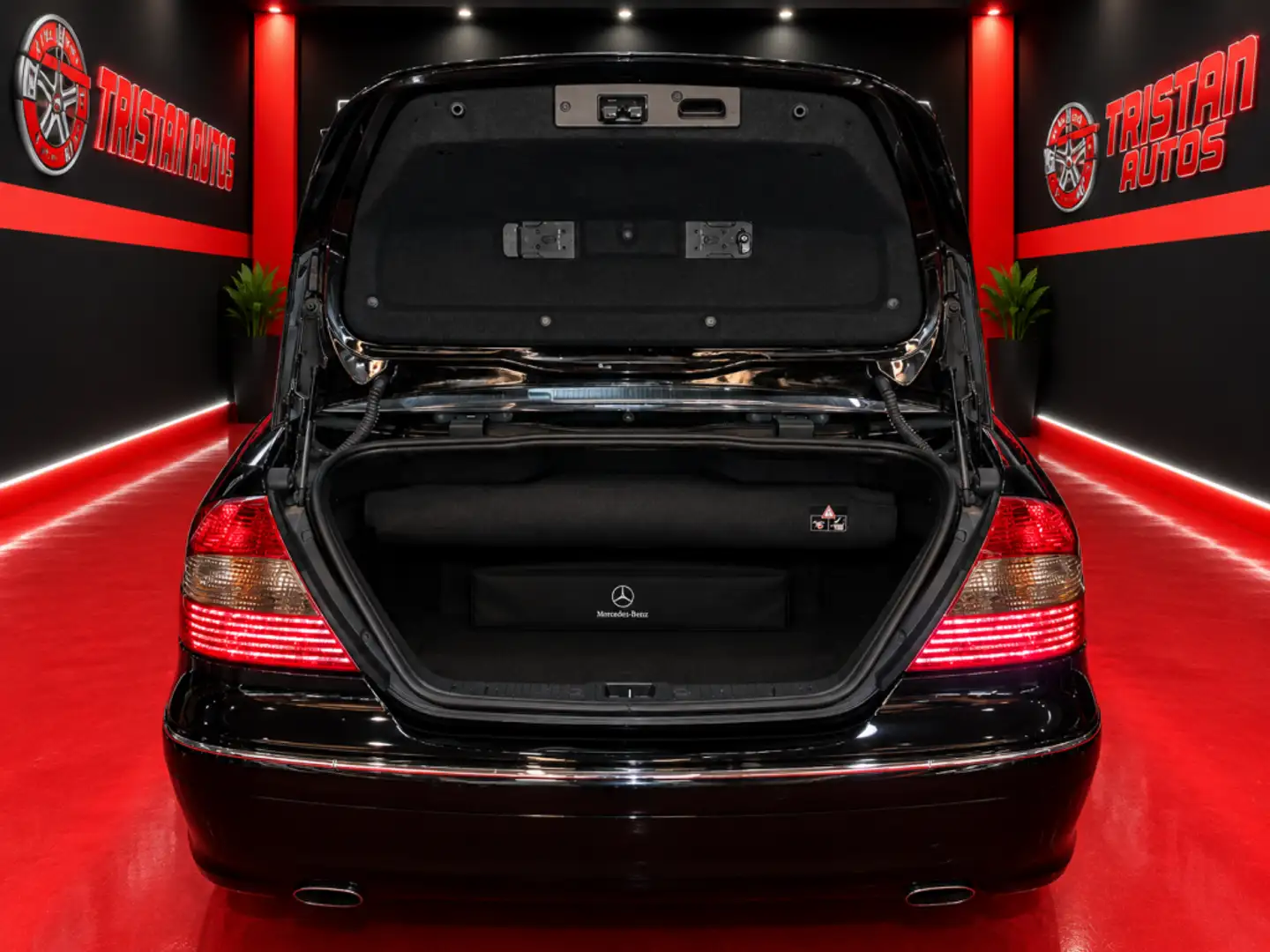 Mercedes-Benz CLK 200 K Avantgarde Negro - 2