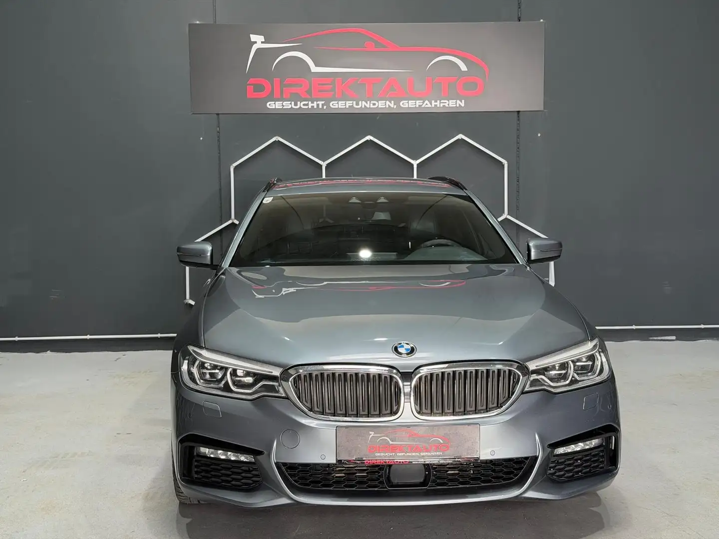 BMW 530 530 d xDrive M Sport Grau - 2