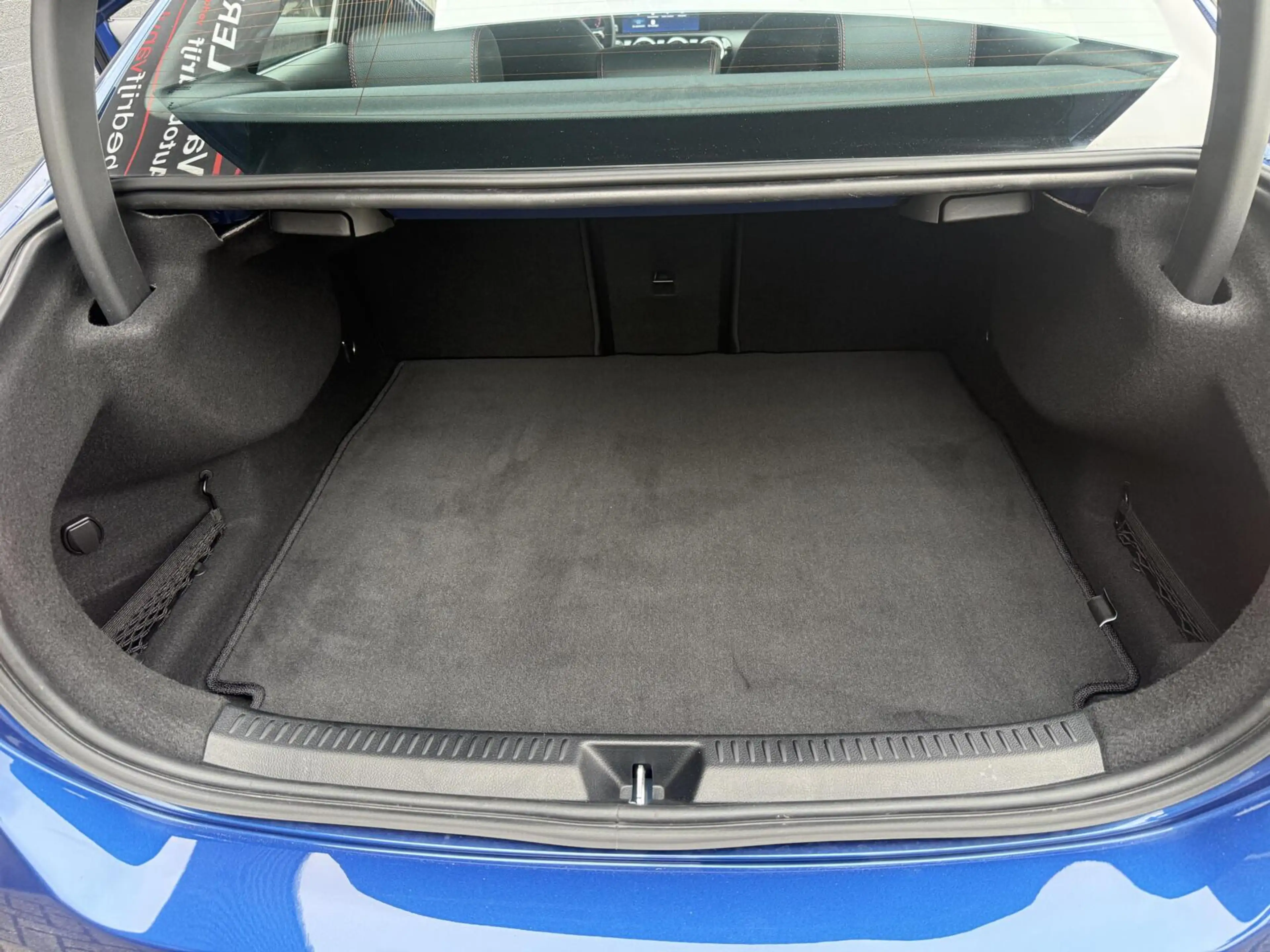Mercedes-Benz A 200 AMG Line ADAPTIVE CRUISEC. — photo 18