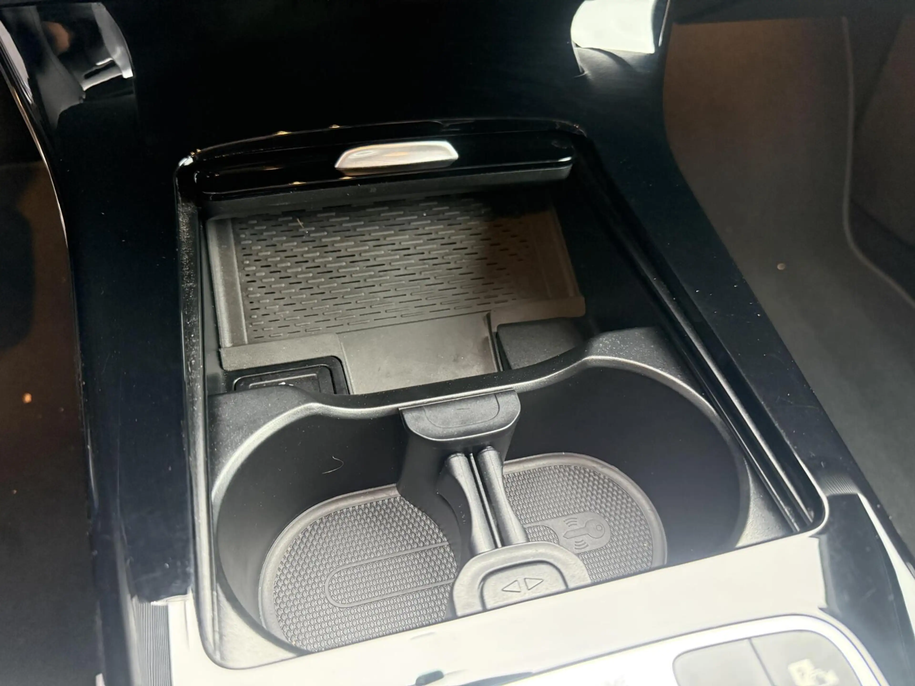 Mercedes-Benz A 200 AMG Line ADAPTIVE CRUISEC. — photo 14