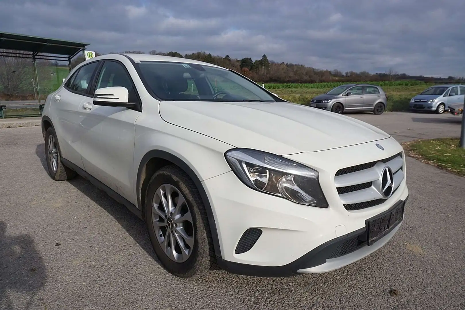 Mercedes-Benz GLA 200 CDI 4MATIC Aut. Weiß - 2