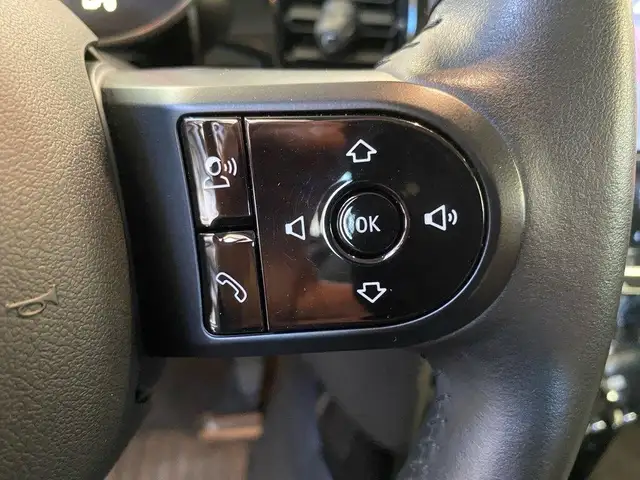 Mini Hatch view 14