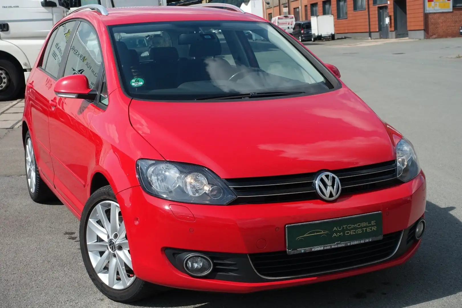 Volkswagen Golf Plus VI HIGHLINE*DSG*AUTOMATIK*SHZ*PDC*TEMP Rojo - 2