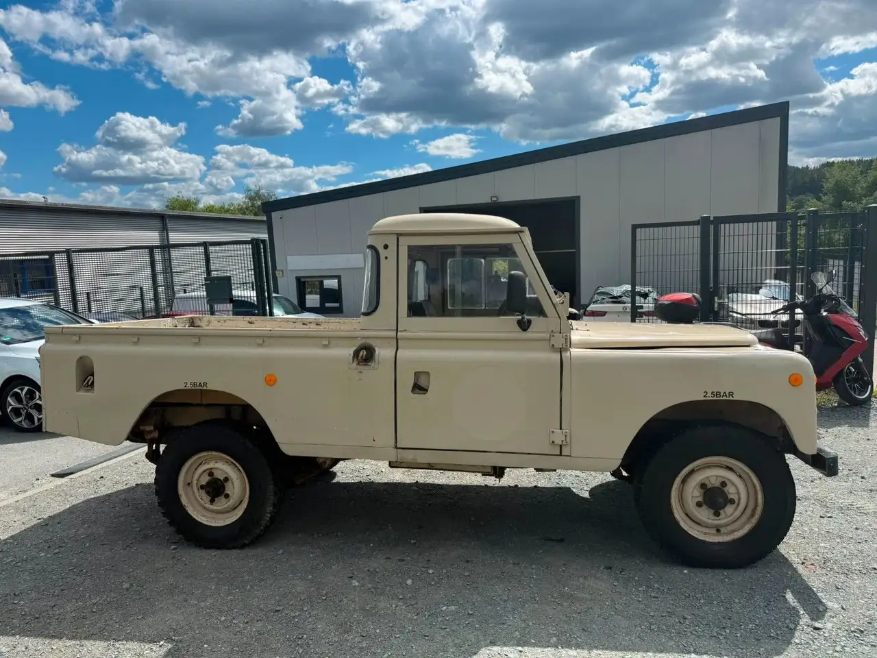 Land Rover Series Santana Pritsche, foto 6
