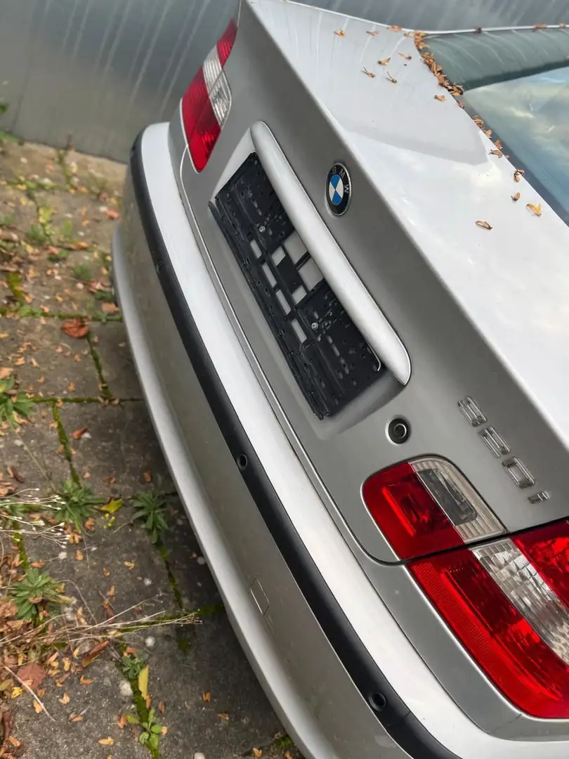 BMW 320 Baureihe 3 Lim. 320i Silber - 2