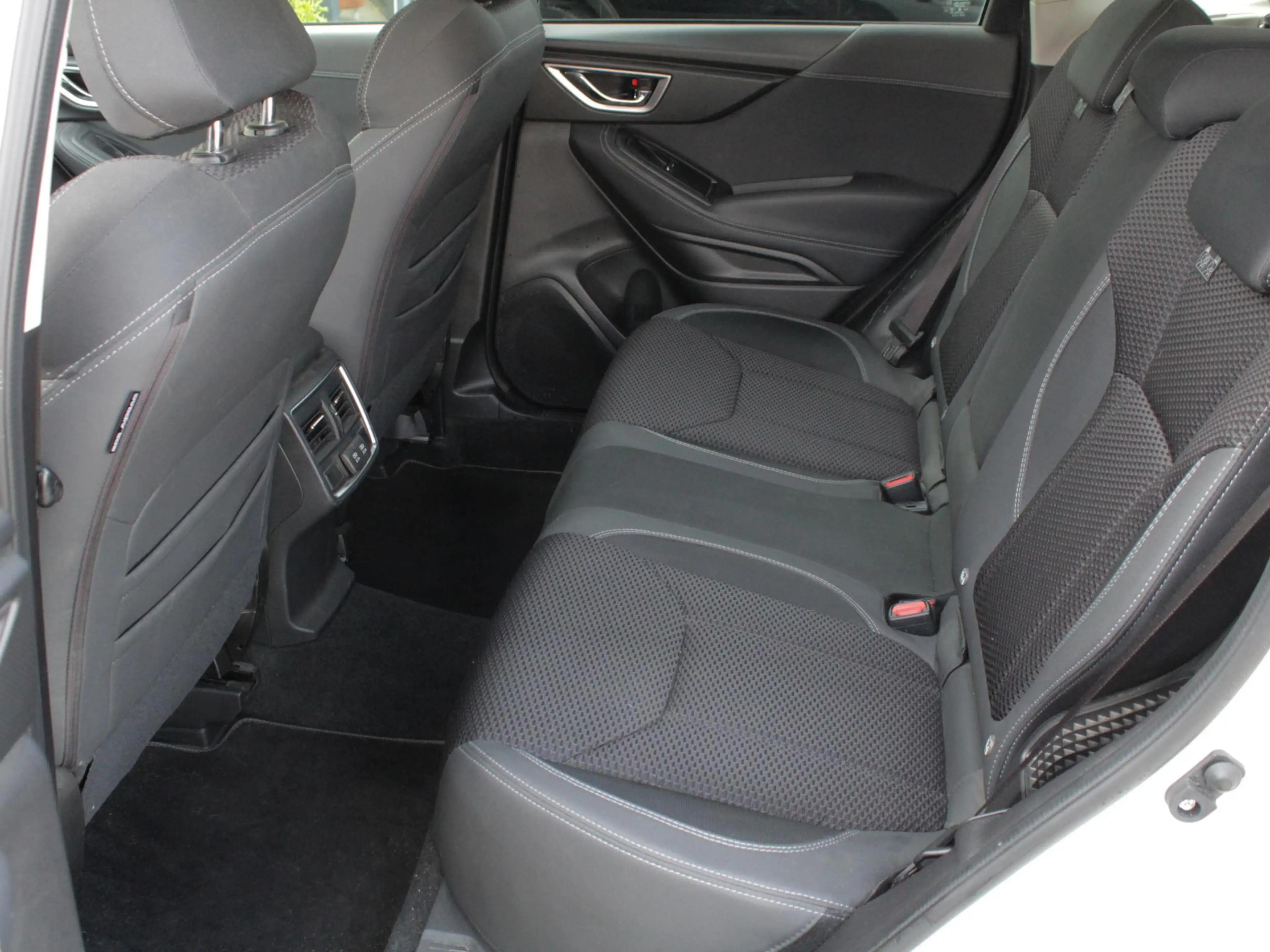 Subaru Forester 2.0i e-BOXER Luxury | Carplay Navigatie | Camera | — photo 8