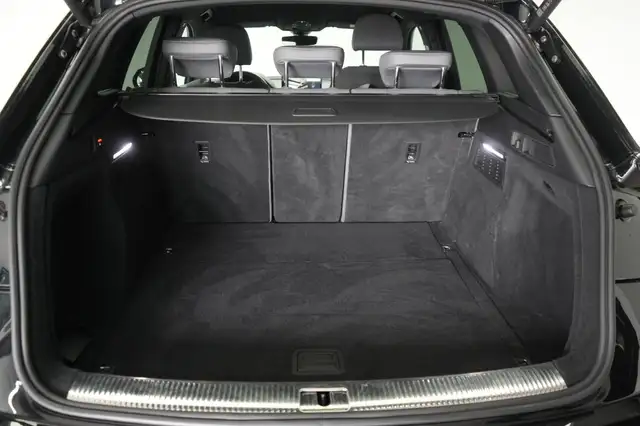 Audi Q5 view 7