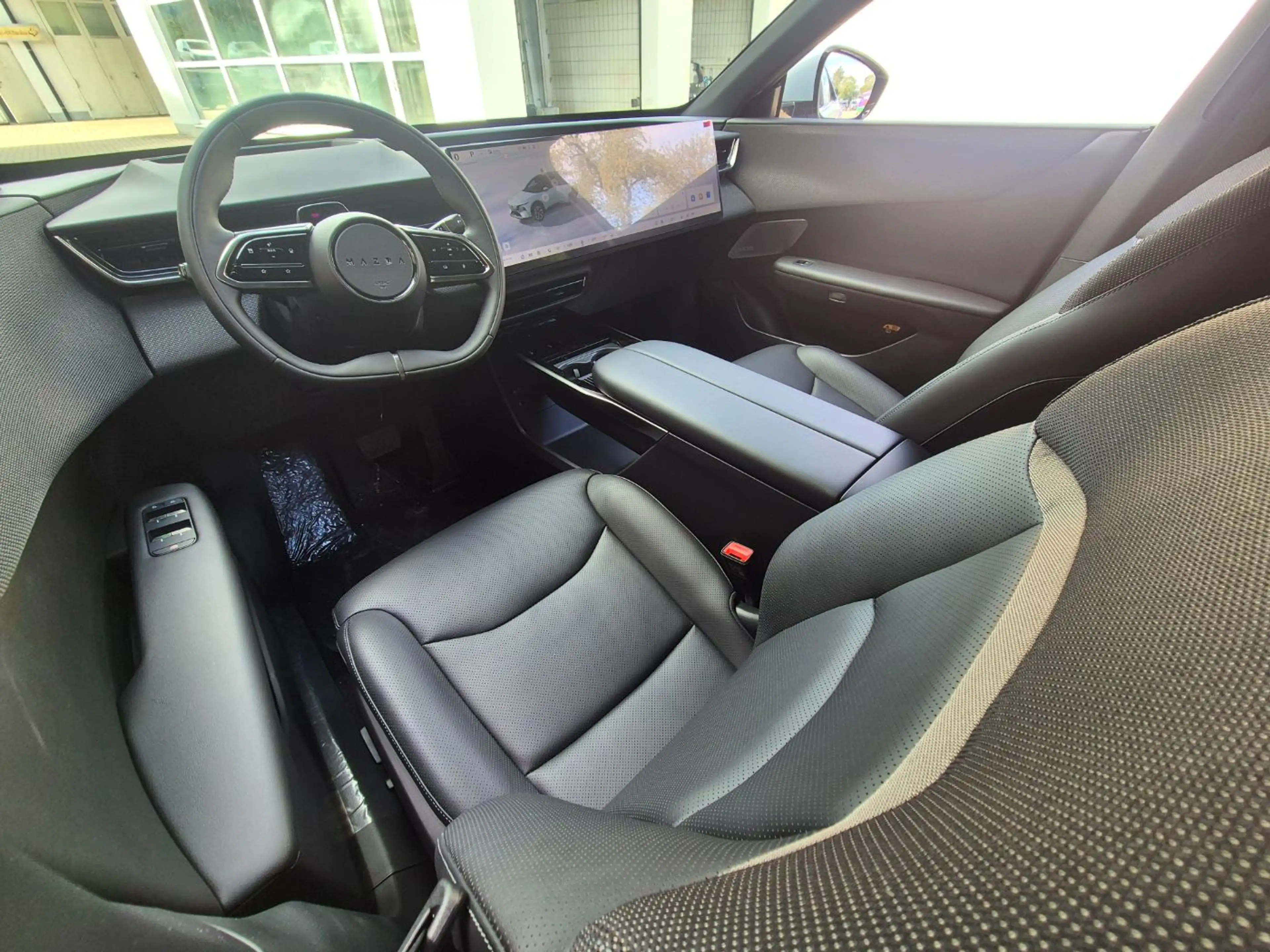 Mazda CX-6e EV 258PS AT RWD Takumi  21Zoll  PABS AUT — photo 13
