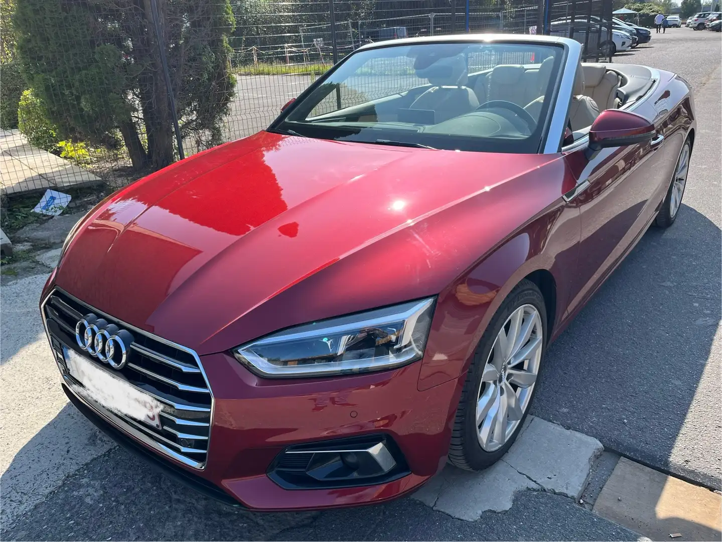 Audi A5 Cabriolet 35 TDi Design S tronic (EU6d-TEMP) Červená - 1
