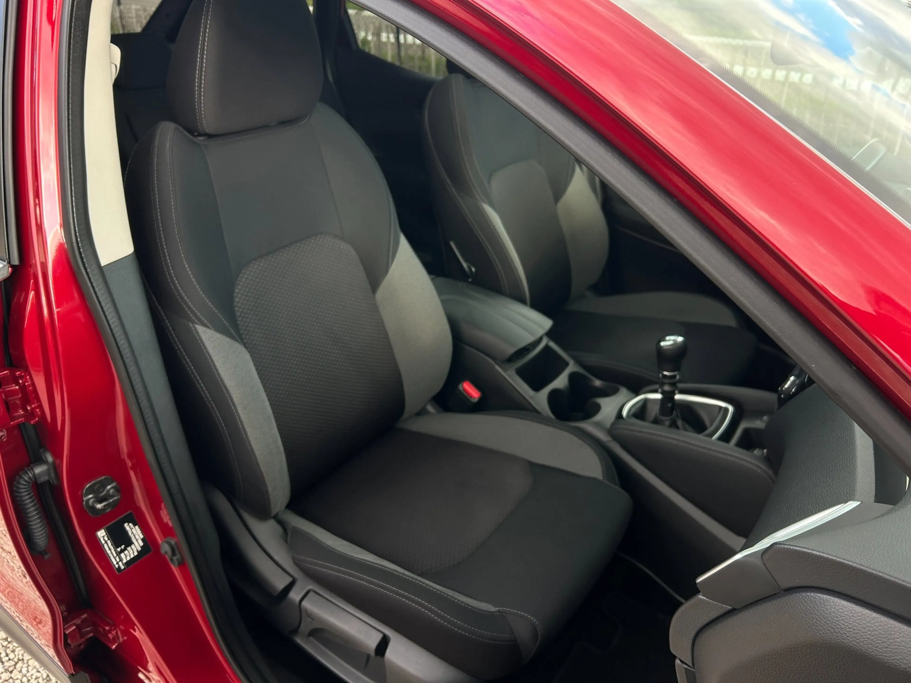 Nissan Qashqai 1.3 DIG-T N-Connecta Panoramadak, 360 camera, Navi — photo 8
